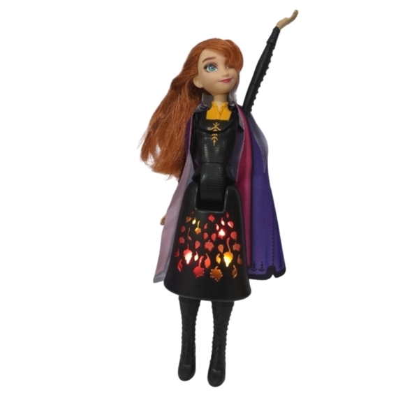 Autumn Swirling Adventure Anna - Picture 3 of 8